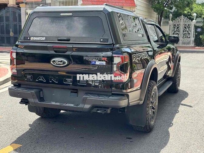 Ford Raptor 2025 đi lướt, lên phụ kiện