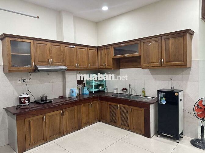 Ký túc xá sinh viên đường Tô Ký ( Quận 12 cũ)