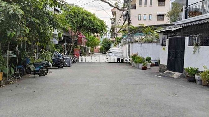 Nhà tốt 2 tầng -Gần Đại Học Ngoại thương - Hẻm XH Giá Siêu hợp lý