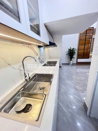 Cần bán nhà Thịnh Hào 1, 30m, 5 tầng, ful đồ, 7.8 tỷ 