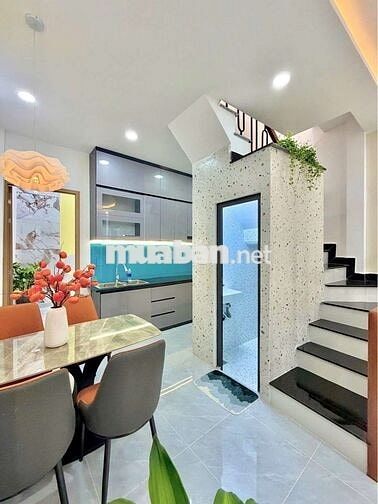 Nhà tốt 2 tầng -Gần Đại Học Ngoại thương - Hẻm XH Giá Siêu hợp lý