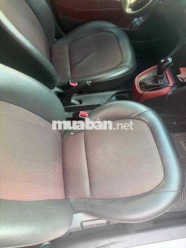Hyundai Grand i10 Trắng