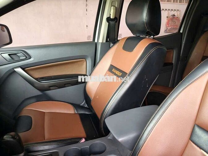 Ford Ranger xls sx 2015 số tự động một cầu