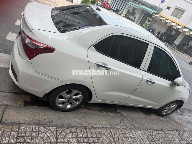Hyundai Grand i10 Trắng