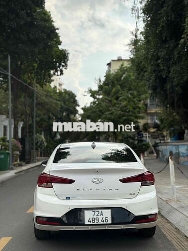 Hyundai Elantra 2021 1.6 AT Trắng Tự động