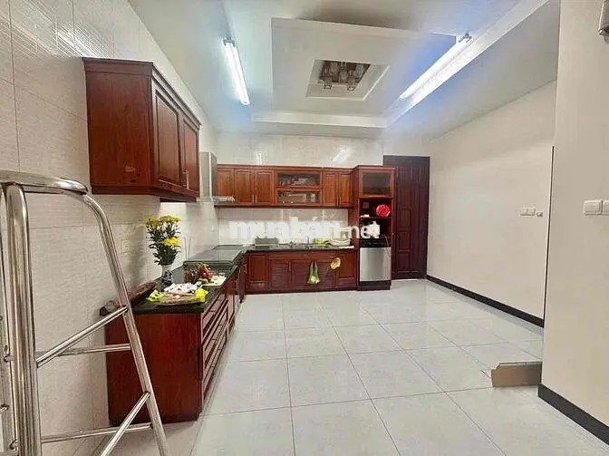 💥 Nhà Biệt Thự khu Tên Lửa 10x25,2 Lầu ,6 Phòng