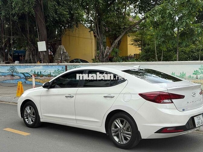 Hyundai Elantra 2021 1.6 AT Trắng Tự động