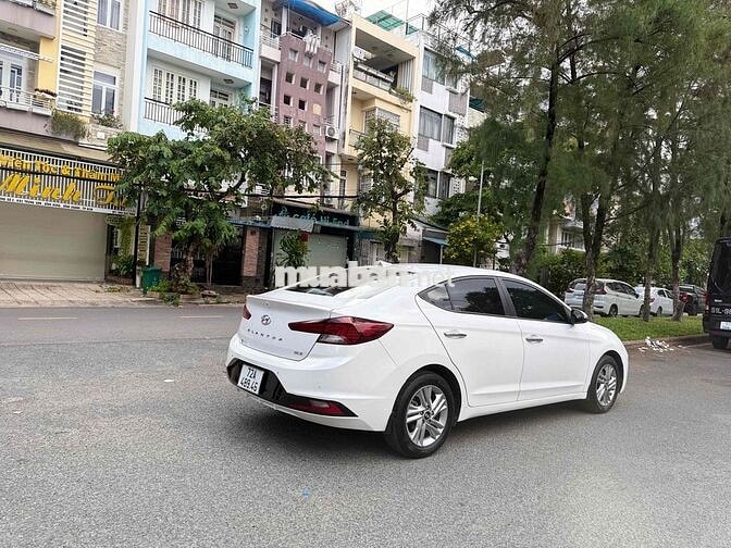 Hyundai Elantra 2021 1.6 AT Trắng Tự động