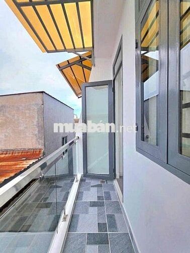 🔥🔥🔥nhà bán 2 lầu có sân trước gần quận tư🔥🔥🔥