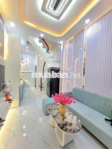 🔥🔥🔥nhà bán 2 lầu có sân trước gần quận tư🔥🔥🔥