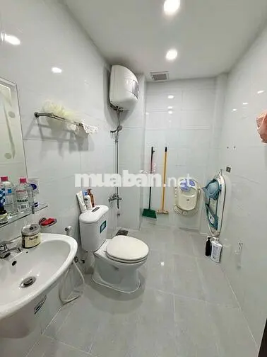 Nhà MT KDC Tên Lửa yên tĩnh, 4x20m, 4 tầng, công viên, nhà đẹp ở ngay