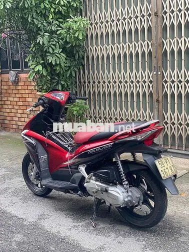 Honda Air Blade 2011 Đỏ đen. chính chủ ký