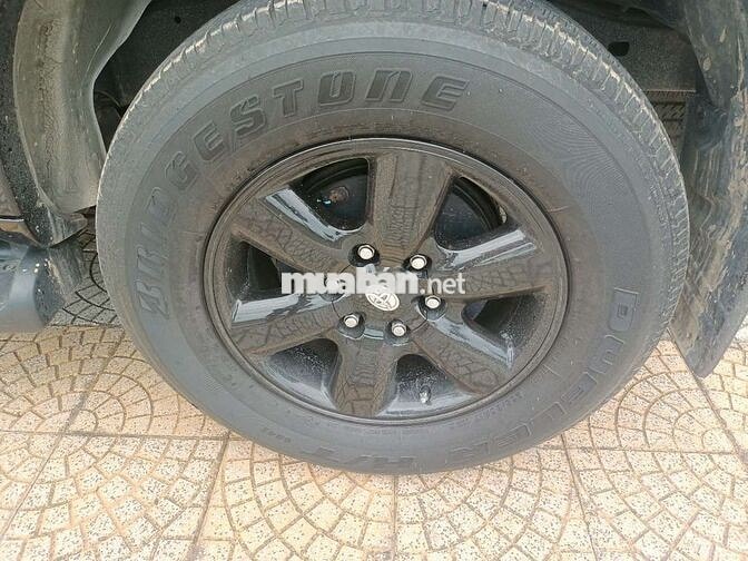 Toyota Fortuner 2009 Bạc Tự động Xăng 7 chỗ