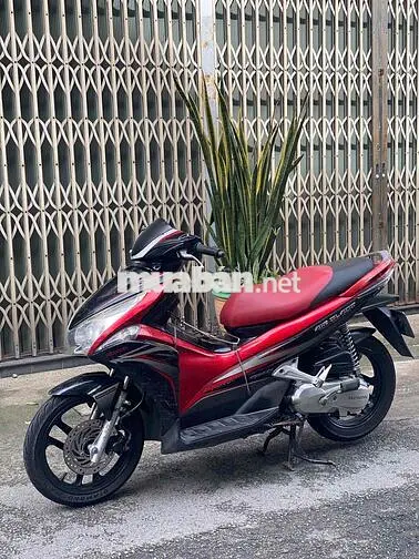 Honda Air Blade 2011 Đỏ đen. chính chủ ký