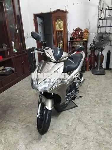 Mìnhcânf bán Honda Air Blade Fi 