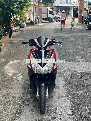 Honda Air Blade 2011 Đỏ đen. chính chủ ký
