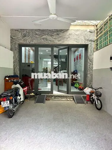 Nhà MT KDC Tên Lửa yên tĩnh, 4x20m, 4 tầng, công viên, nhà đẹp ở ngay
