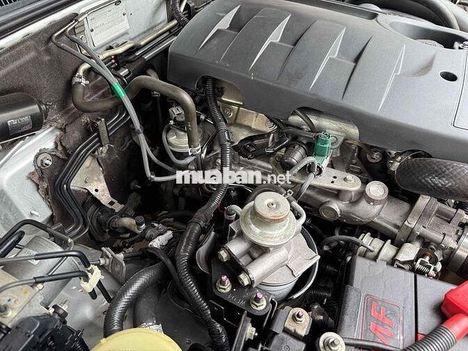 Ford Everest 2013 Số tu động Bạc 7 chỗ