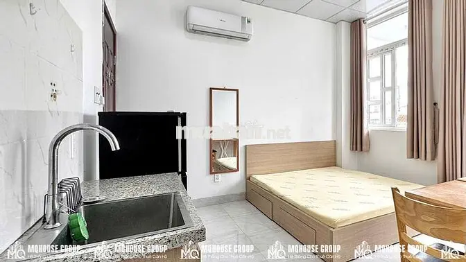 Balcony mặt tiền Trần Quang Khải Q.1 cầu Bông hầm xe thang máy bảo vệ