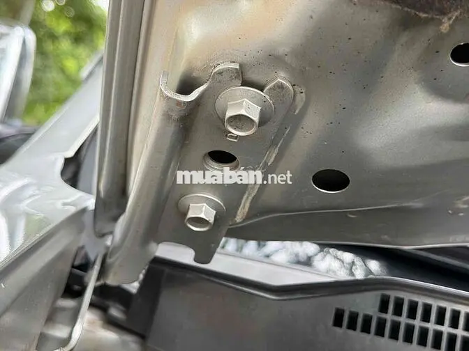 Ford Everest 2013 Số tu động Bạc 7 chỗ