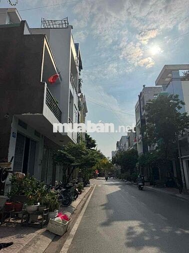 Bán nhà mặt tiền đường 1B, KDC Lý Chiêu Hoàng