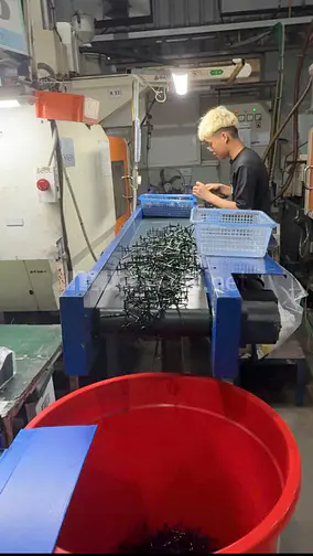 Tuyển Dụng Lao Động Phổ Thông Sản Xuất Linh Kiện Nhựa Điện Tử