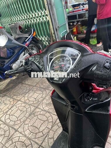 Honda Vision 2024 màu Đỏ