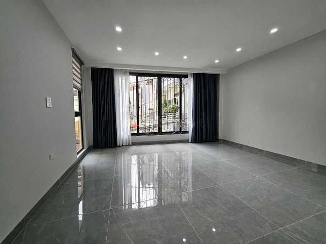 🔥 PHỐ NGỌC LÂM -  LÔ GÓC – THANG MÁY – Ô TÔ 7 CHỖ –40M2*6 - 19 TỶ🔥