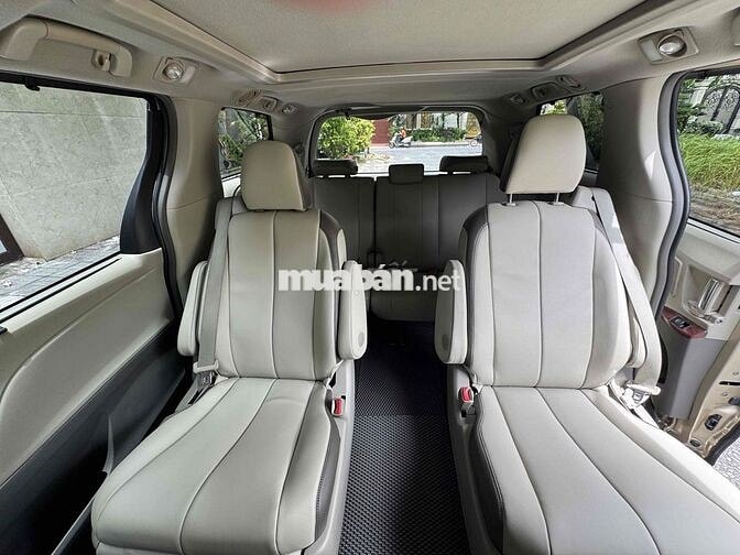 Toyota Sienna Limited 2012 xe cực kì đẹp