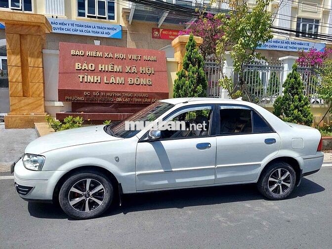 Ford Laser 2024 Số sàn Trắng 5 chỗ