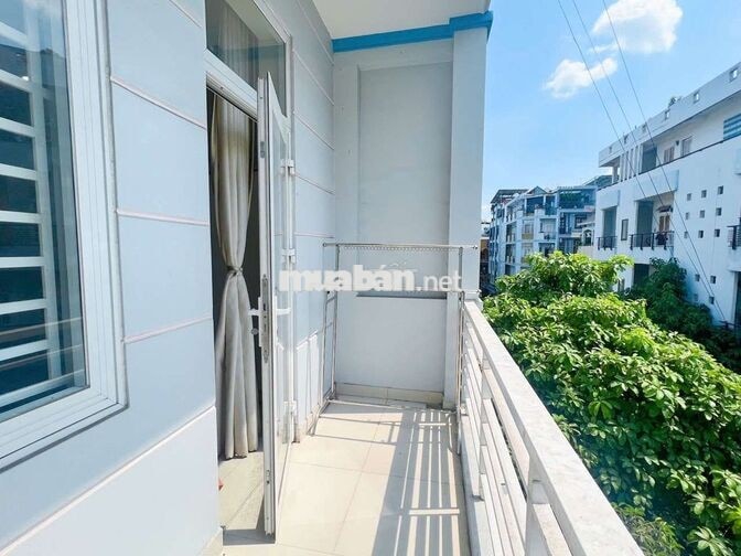 STUDIO BAN CÔNG ĐẦY ĐỦ NỘI THẤT, NGAY HỌC VIỆN HÀNG KHÔNG