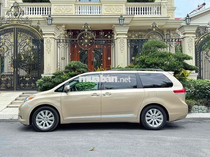 Toyota Sienna Limited 2012 xe cực kì đẹp