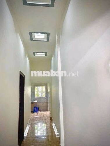 Nhà mới 2 phòng hẻm oôt Hoàng Quốc Việt