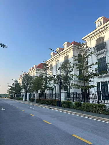 Bán siêu phẩm biệt thự Avenue Garden đường Tây Thăng Long giá đầu tư