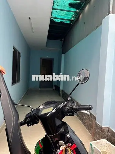 Nhà ở Bình Tân  hẻm 7m + để được ô tô + gần chợ + có sân sau