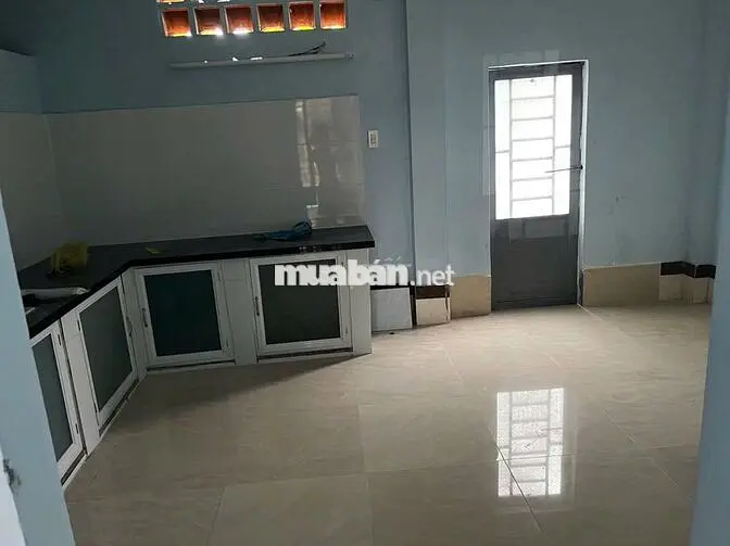 Nhà ở Bình Tân  hẻm 7m + để được ô tô + gần chợ + có sân sau