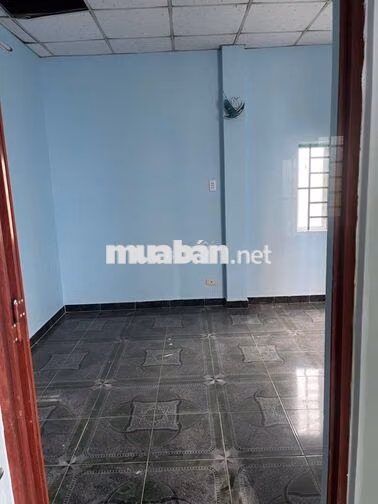 Nhà ở Bình Tân  hẻm 7m + để được ô tô + gần chợ + có sân sau