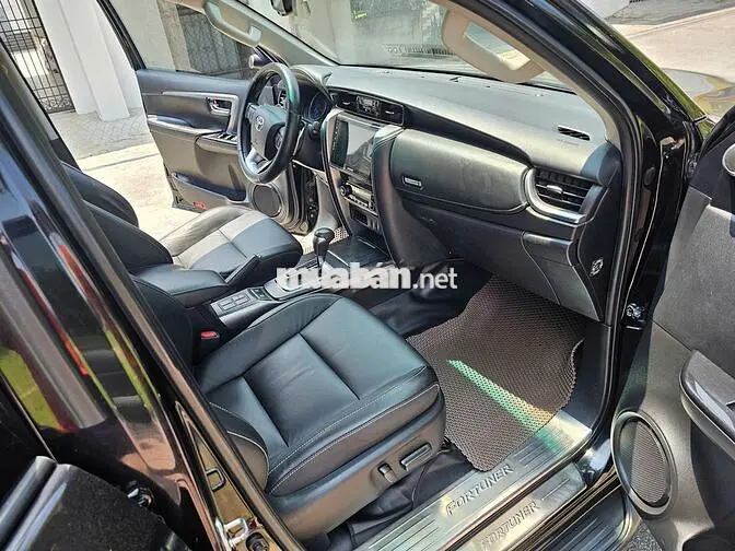 Toyota Fortuner 2021 2.4G 4x2AT Tự Động Full Dầu