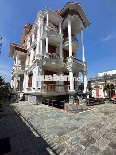 Cho thuê biệ thự siêu vip 7pn 6wc mặt tiềm Nguyễn Đức Thuận Hiệp Thành