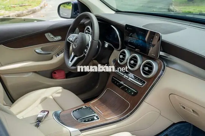 Mercedes GLC200 4Matic V1 2022 siêu lướt cực đẹp