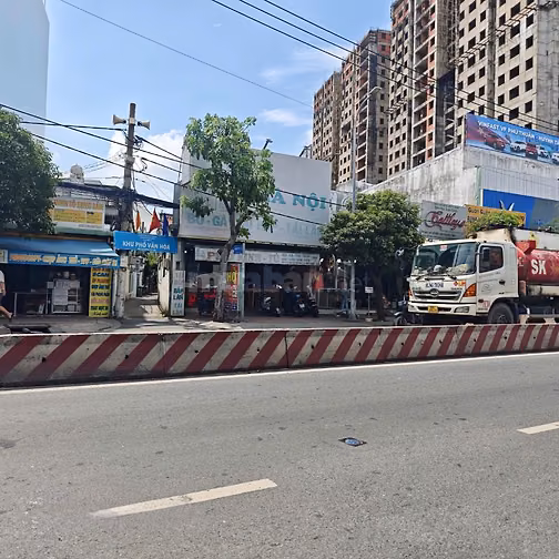 Cần bán nhà mặt tiền 1313 Huỳnh Tấn Phát, Quận 7