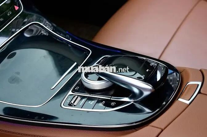 Mercedes E300 AMG 2016 Trắng 61.000km