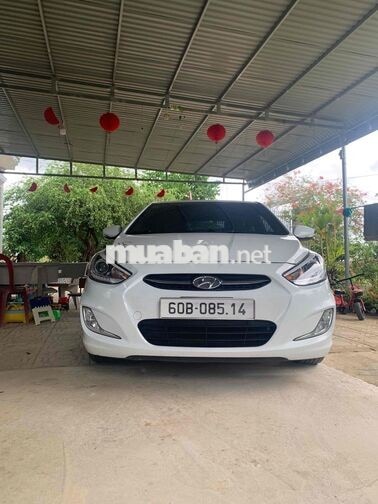 Hyundai Accent Blue 2015 Số tự động Trắng