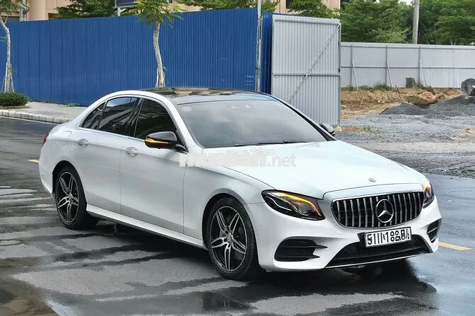 Mercedes E300 AMG 2016 Trắng 61.000km