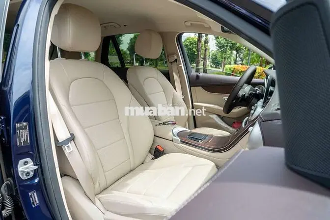Mercedes GLC200 4Matic V1 2022 siêu lướt cực đẹp