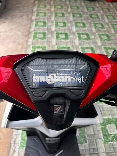 Honda Vario 150i 2022 Trắng Đỏ 7845 km