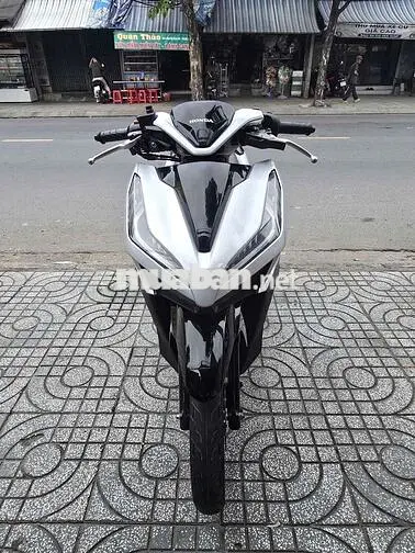 Honda Vario 150cc 2019 Bạc