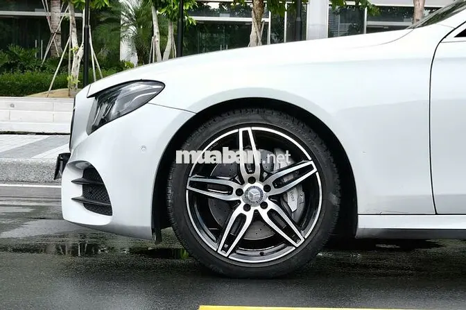 Mercedes E300 AMG 2016 Trắng 61.000km
