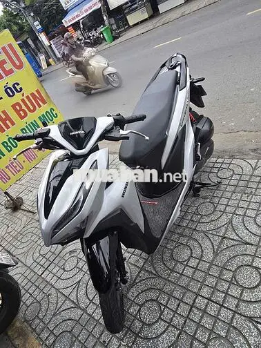 Honda Vario 150cc 2019 Bạc