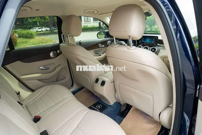 Mercedes GLC200 4Matic V1 2022 siêu lướt cực đẹp